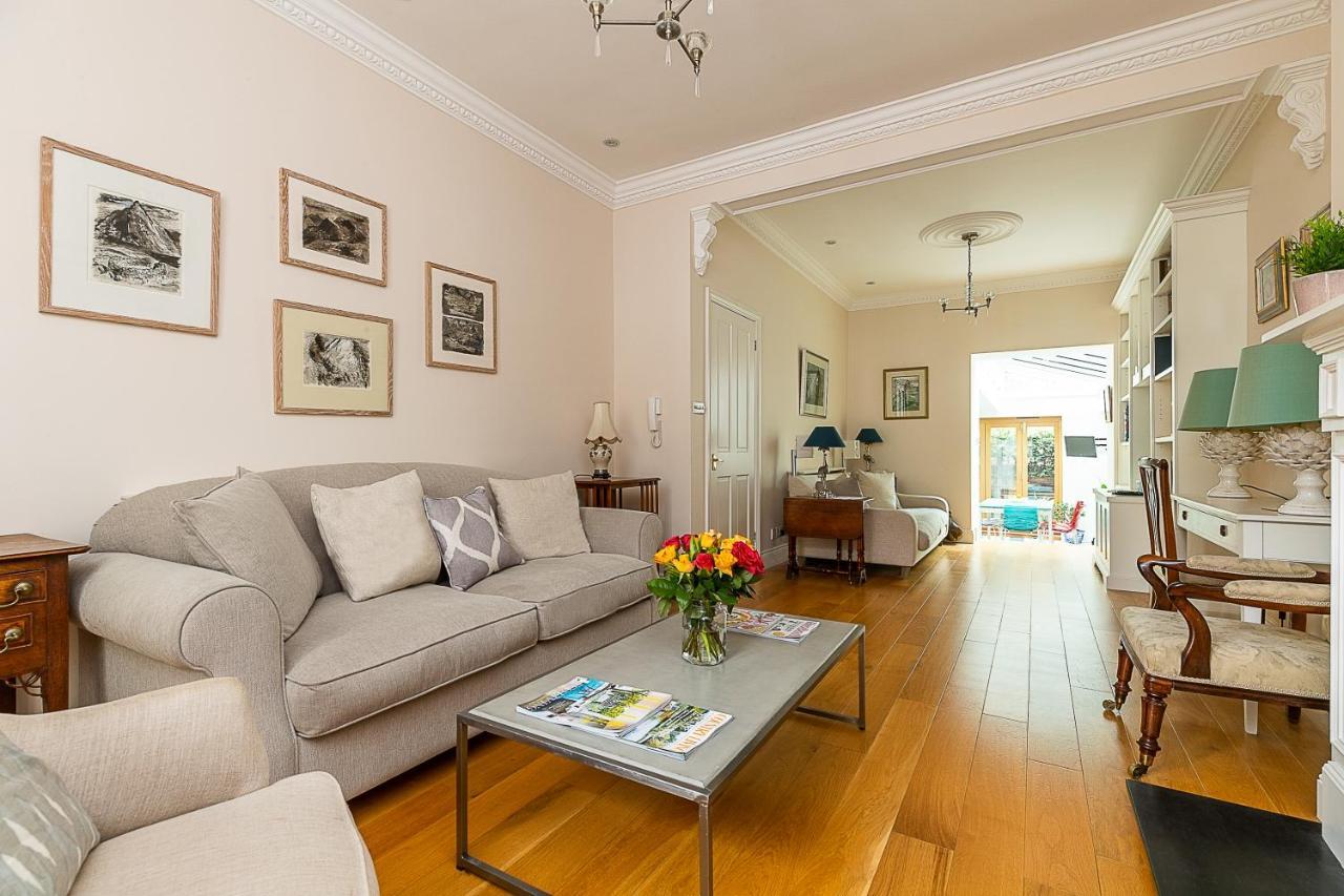 Joivy Stunning 3 Bed, 2 Bath House With Garden And Rooftop Terrace Apartment